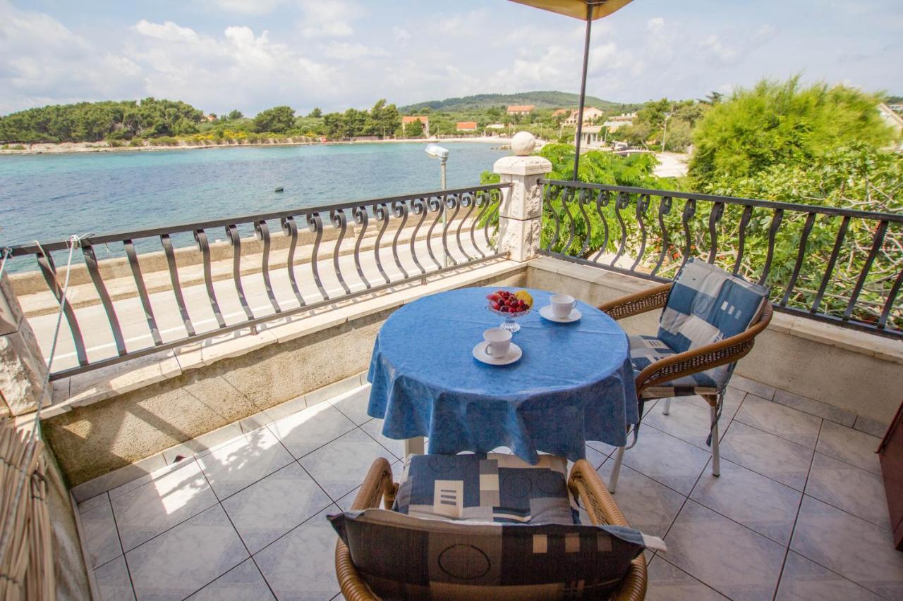 Apartments By The Sea Sucuraj, Hvar - 566 Exterior foto