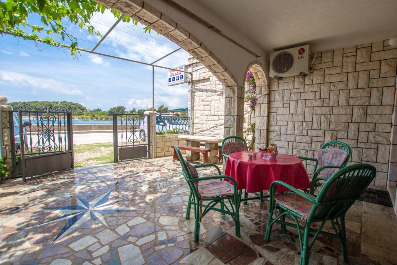 Apartments By The Sea Sucuraj, Hvar - 566 Exterior foto